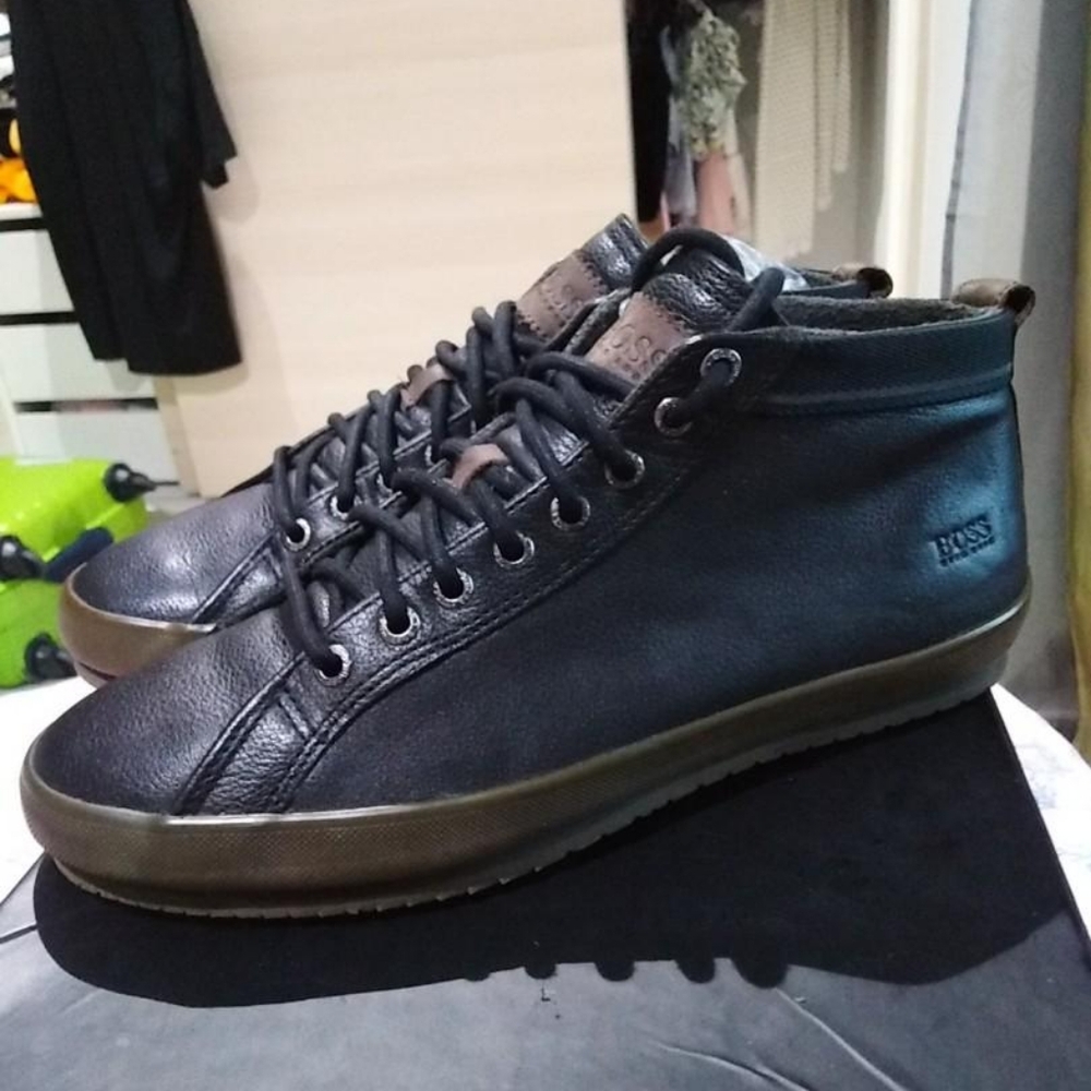 Hugo Boss Mens Black Leather High Tops Size 41